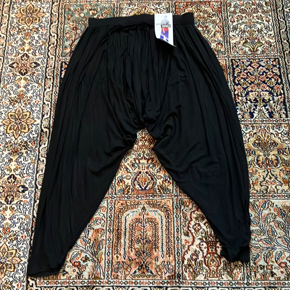 Just listed 💕Fabulous black comfy “Patiala” pants - one size fits most.